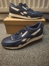 Reebok Classic Size 9 Navy