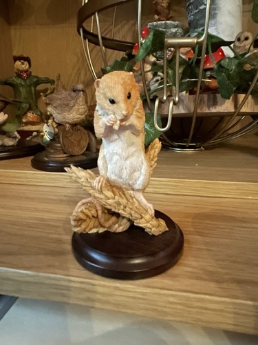 Country artists harvest mouse - artists,