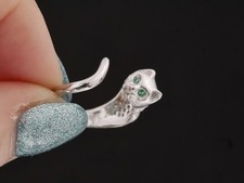 Beautiful 18ct White Gold