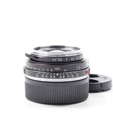 Voigtlander Color Skopar 35mm