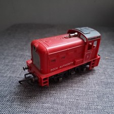 Triang OO Gauge R253 Dock