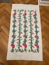 Vintage Floral Bath Towel Brand New Never Used  46 x 25in