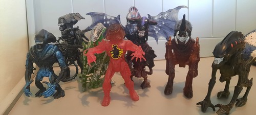 Kenner aliens action figures - kenner,