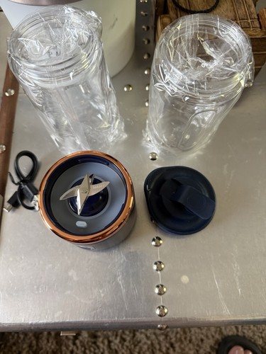 Small portable juicer - with, two