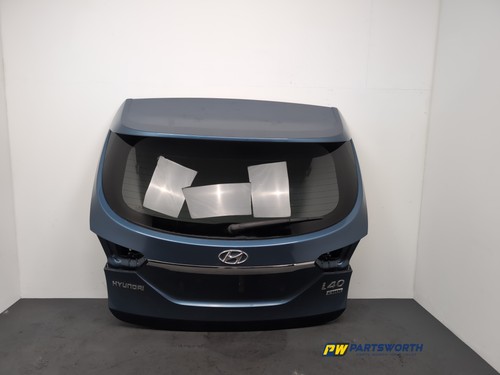 Hyundai i40 estate - hyundai, boot