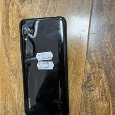 HUAWEI Y6 (2019) - Smartphone