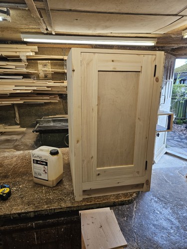 Full small kitchen - , real