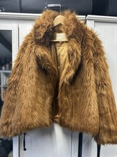 Gorgeous Brown Vera And Lucy