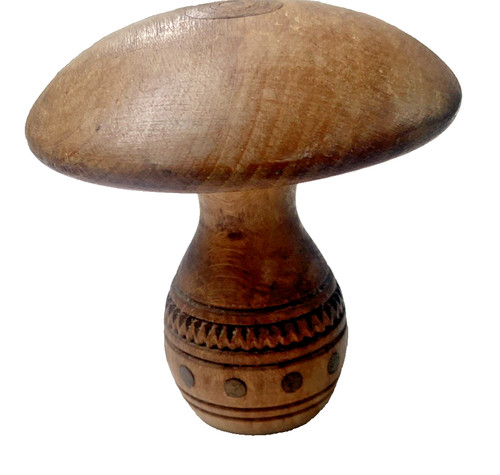 Vintage treen carved wood - treen,