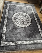 Silvery Grey Large Thick Padded Rug Key Design 160 X 230cm Brandnew