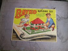 BAYKO Set 3 Boxed. Contents