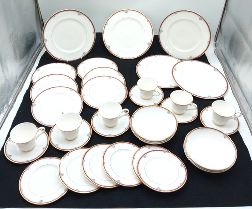 Royal doulton dinner set - doulton,