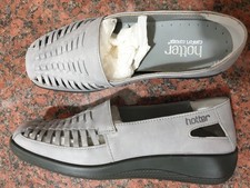 Ladies Leather Light Grey Hotter Shoes. Size 4.