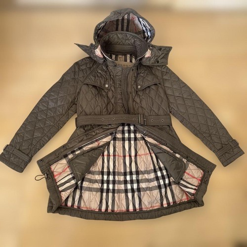 Excellent condition burberry - condition,