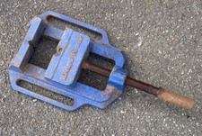 Vintage Record Power Machine Vice 4-1/2"  Wide Jaws Engineers Drilling Tool