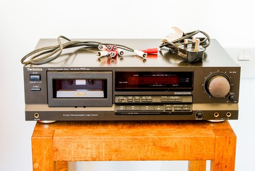 Technics stereo cassette deck