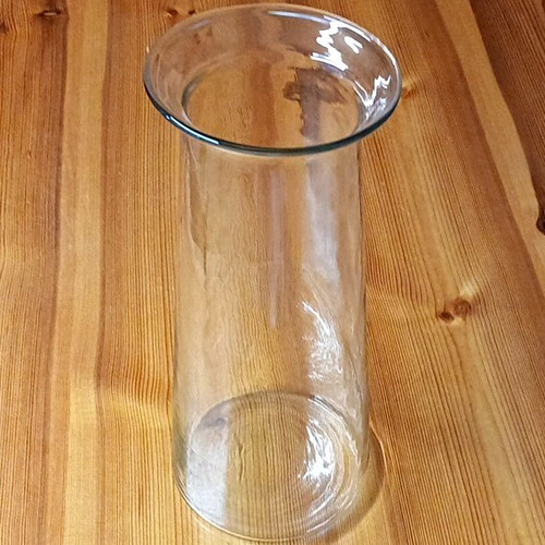 Unmarked clear solid glass - unmarked,