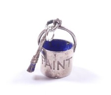 Vintage Nuvo Charm Paint Tin