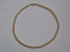 Vintage 1980s Faux Imitation Pearl Choker Necklace