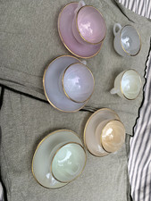 VINTAGE ARCOPAL OPALESCENT  6 CUPS AND 4 SAUCERS  OPALE  MADE IN  FRANCE MCM