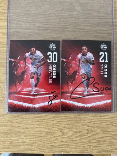 Red bull salzburg player card - red,