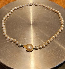 Vintage Crown Trifari Faux Pearl Choker Necklace – 1950s Gold-Tone Clasp,