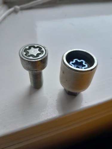 Audi locking wheel nut key - wheel,