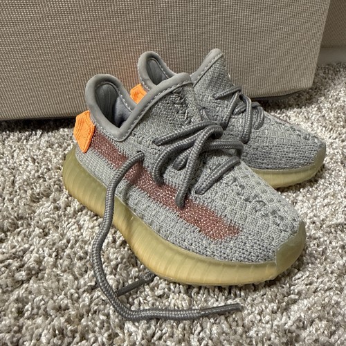 New rare adidas yeezy - *new*, boost