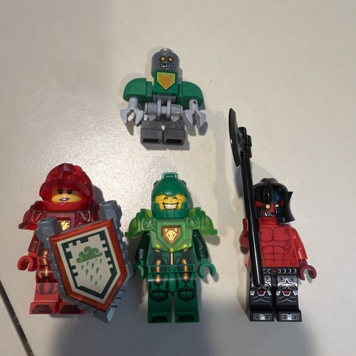 Nice lot 4 lego nexo - of,