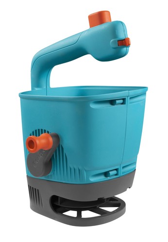 Hand held spreader - held, simple