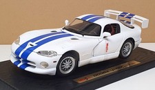 Maisto 1/18 Scale Diecast 31845 - Dodge Viper GTS-R - White/Blue Stripes