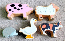 Lanke Kade Wooden Play Figures