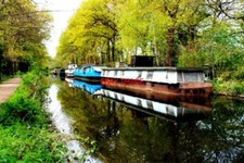 PHOTO  BASINGSTOKE CANAL HOUSE