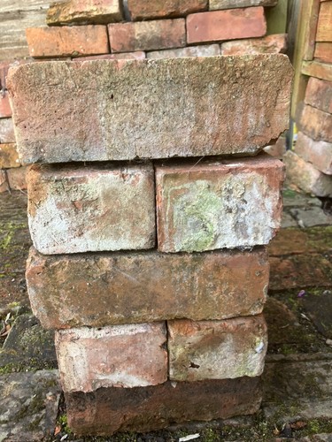 Old bricks cleaned - bricks,