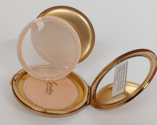 Vintage stratton england gold - england,