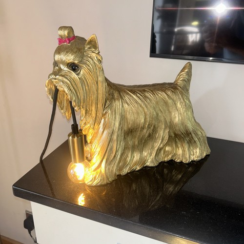 Werns daisy dog table - werns,