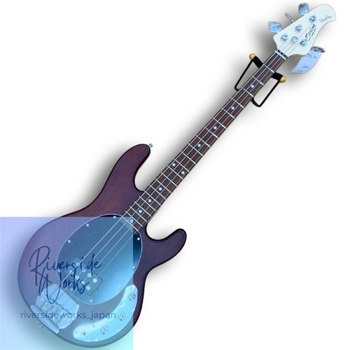 Sterling music man ray4 - man,