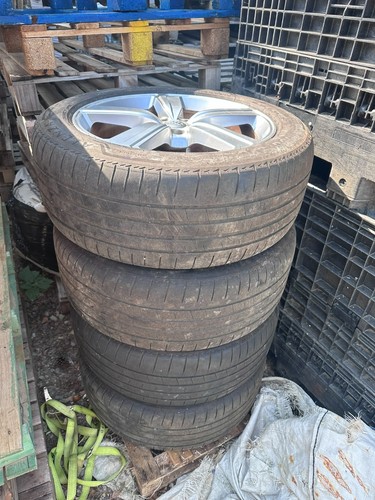 Four genuine audi e tron - e,