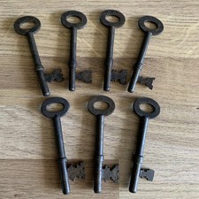 Vintage Old Keys Lot Of 7