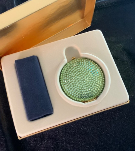 Vintage powder compact - powder, estée