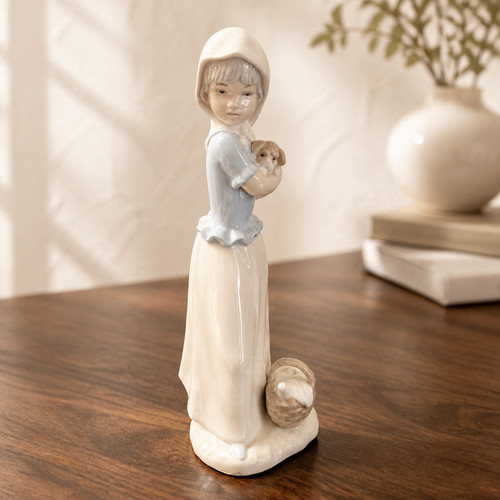 Lladro girl with wine basket - girl,