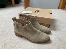 WOMENS UGG SUEDE CHELSEA BOOTS HEELED KELSEA SHOES UK 5.5 TRAINERS HEELS ZZ