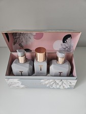 Ted Baker Opulent Crush Hand