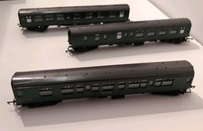 Rake Of X3 Vintage Hornby Mk1s, BR Green