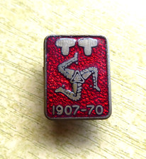 1970 ISLE OF MAN TT BADGE -