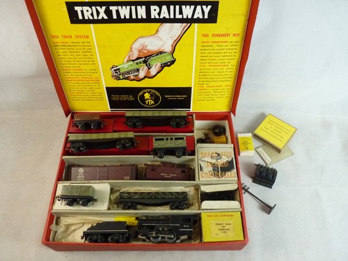 Boxed vintage trix - boxed, twin