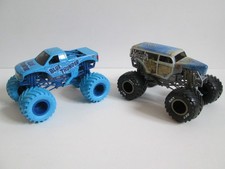 Hot Wheels Blue Thunder & Big Kahuna Monster Jam Truck 1:24 Die Cast BKT