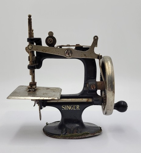 Antique singer sewing - antique, machine