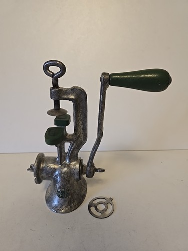 Vintage cast iron spong - cast, 90