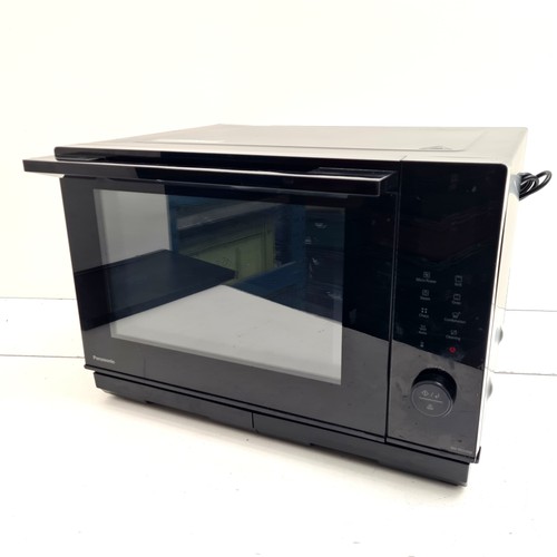 Panasonic 1000w 27l combi - 27l,